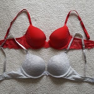2 bras - great condition 32B